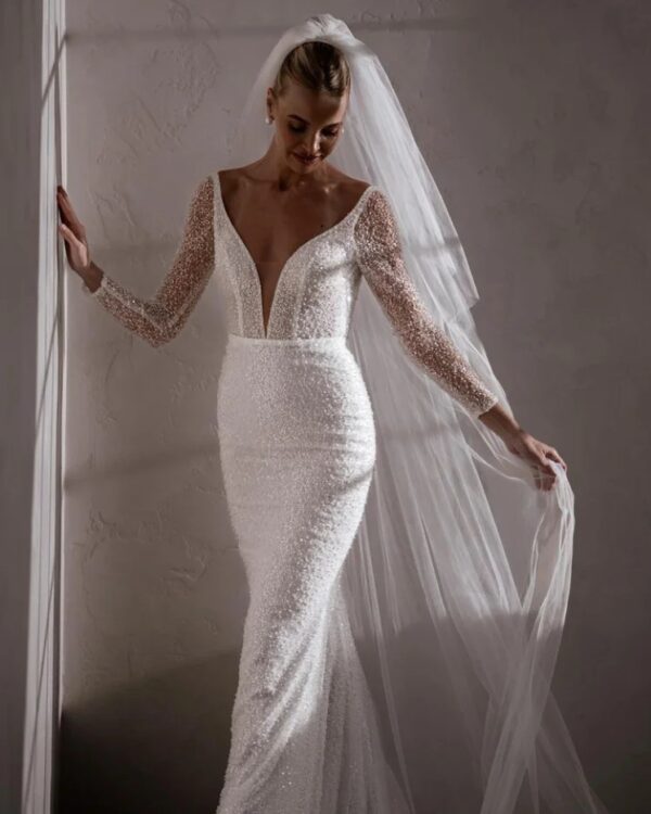 Reina La sposa bridals